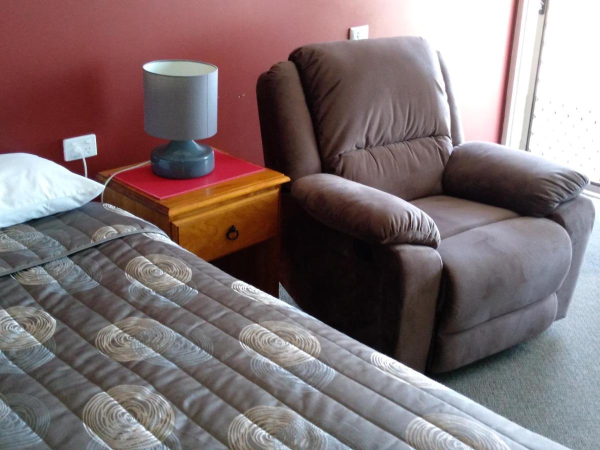 Millicent Motel Bagian luar foto
